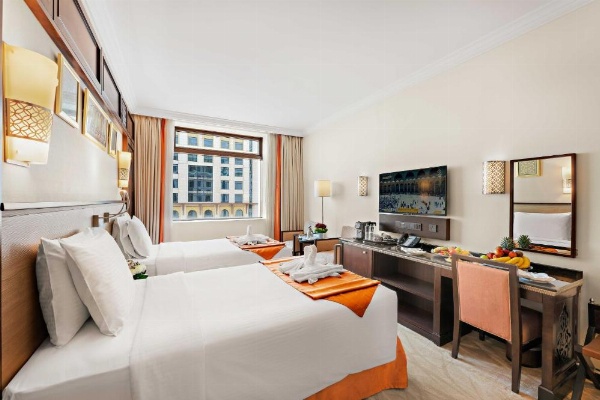 Cozy double room at Anjum Mecca Hotel